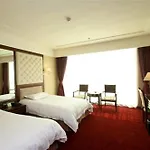 Qingpu Family Hotel