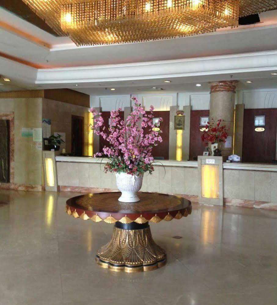 Qingpu Family Hotel